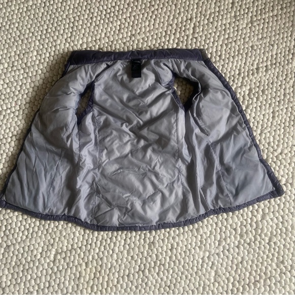 The North Face Women's light plum color Puffer Vest - Picture 13 of 17